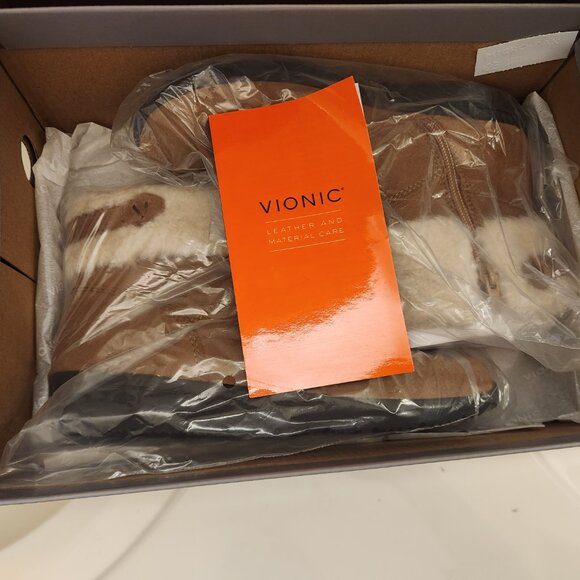 NWT Vionic Magnolia Ruth Suede Weather Resistant Ankle Boots in US Size 5 - Picture 11 of 12